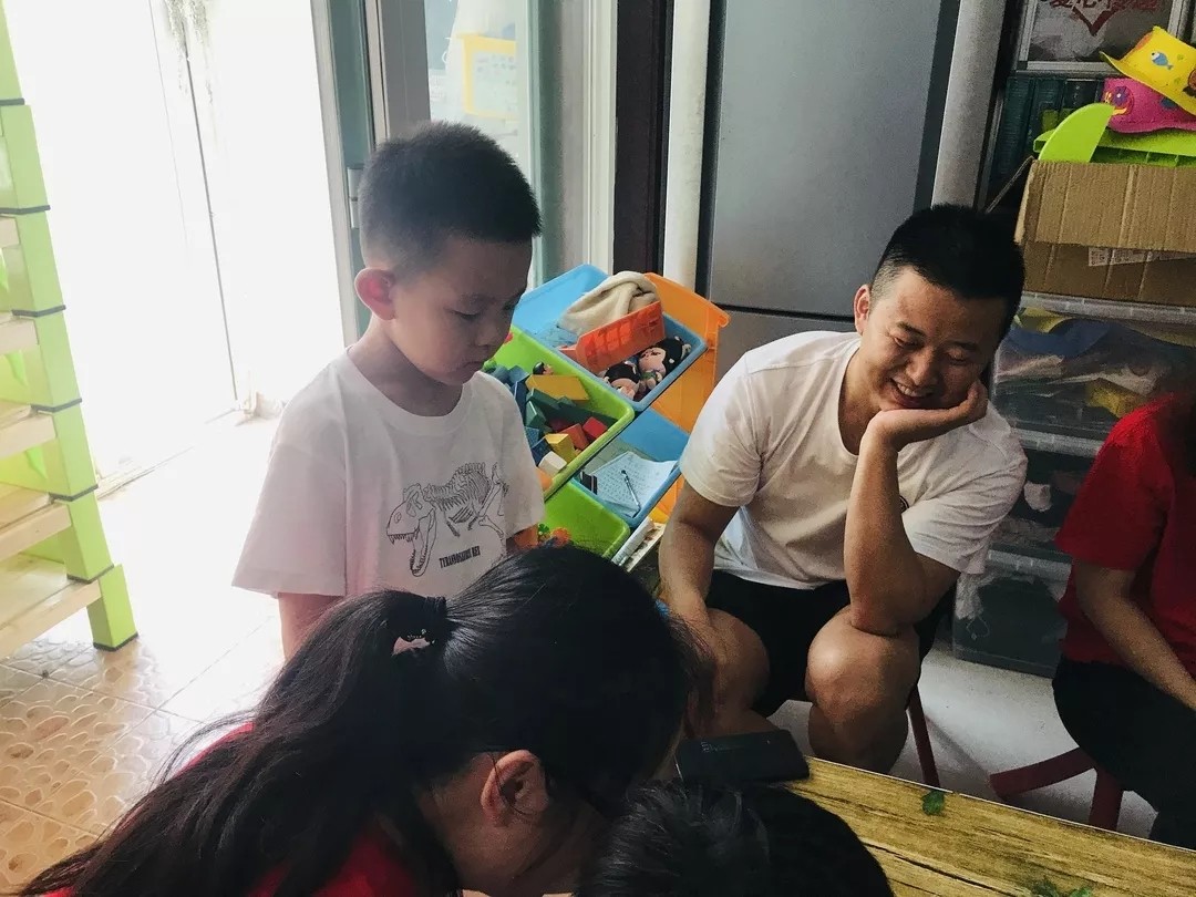 無(wú)聲的世界，有聲的愛(ài) 遠(yuǎn)行愛(ài)